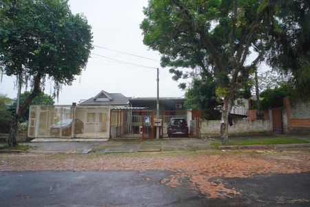 Casa à venda com 277m², 3 quartos e 2 vagasFachada 