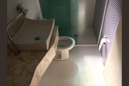 Casa à venda com 2 quartos, 160m² em Santo Antônio, Osasco