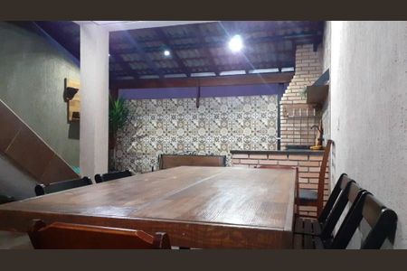 Casa à venda com 3 quartos, 140m² em Santo Antônio, Osasco