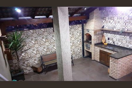 Casa à venda com 3 quartos, 140m² em Santo Antônio, Osasco
