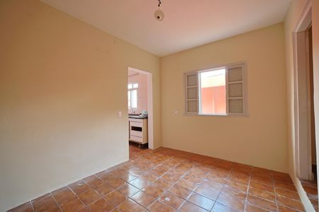 Casa à venda com 200m², 3 quartos e 2 vagasEdícula - Sala