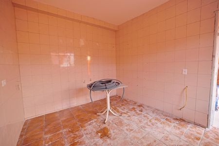 Casa à venda com 200m², 3 quartos e 2 vagasEdícula - Cozinha