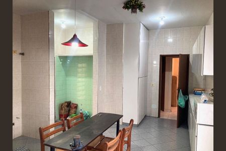 Casa à venda com 4 quartos, 200m² em Instituto de Previdencia, São Paulo