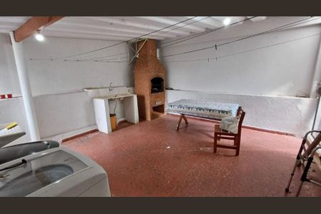 Casa à venda com 3 quartos, 180m² em Vila Yolanda, Osasco