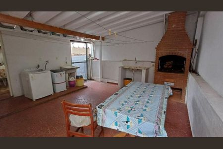 Casa à venda com 3 quartos, 180m² em Vila Yolanda, Osasco