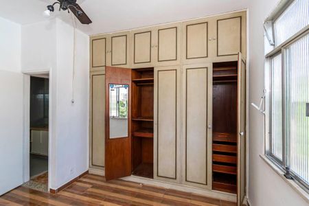 Apartamento para alugar com 120m², 2 quartos e 1 vaga Apartamento para alugar com 120m², 2 quartos e 1 vagaQuarto 2 - Armários