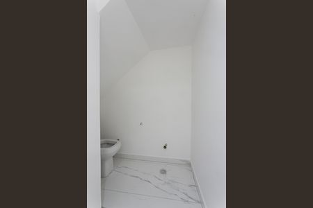 Casa à venda com 110m², 2 quartos e 2 vagasLavabo