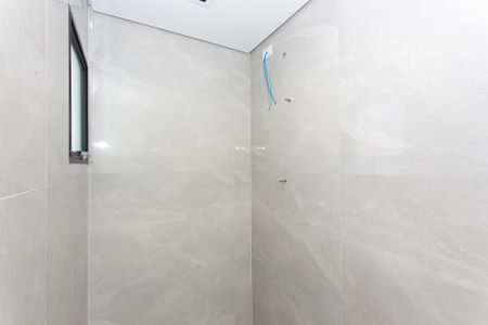 Casa à venda com 110m², 2 quartos e 2 vagasBanheiro da Suíte 1