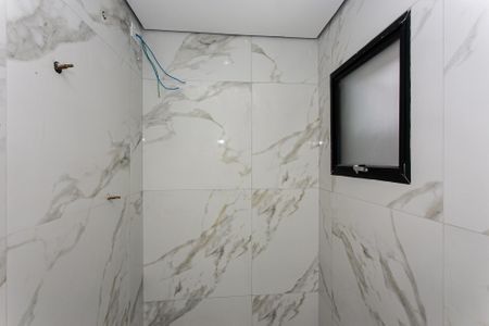 Casa à venda com 110m², 2 quartos e 2 vagasBanheiro da Suíte 2