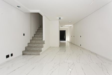 Sala de casa à venda com 2 quartos, 110m² em Penha de França, São Paulo