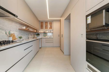 Apartamento à venda com 255m², 3 quartos e 3 vagas Apartamento à venda com 255m², 3 quartos e 3 vagasFoto 04