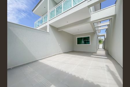 Casa à venda com 230m², 3 quartos e 4 vagasGaragem