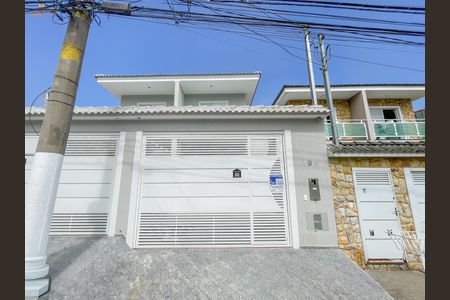 Casa à venda com 230m², 3 quartos e 4 vagasFachada