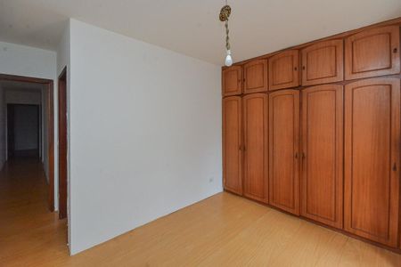 Casa para alugar com 156m², 4 quartos e 3 vagas Casa para alugar com 156m², 4 quartos e 3 vagasQuarto 3