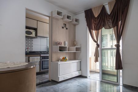 Sala de apartamento para alugar com 2 quartos, 45m² em Vila Lourdes, São Paulo