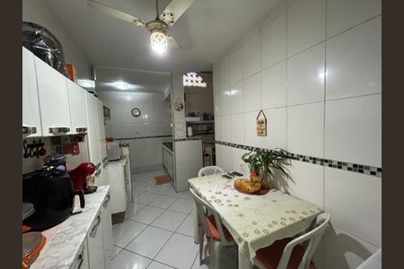 Casa à venda com 117m², 4 quartos e sem vagaCozinha