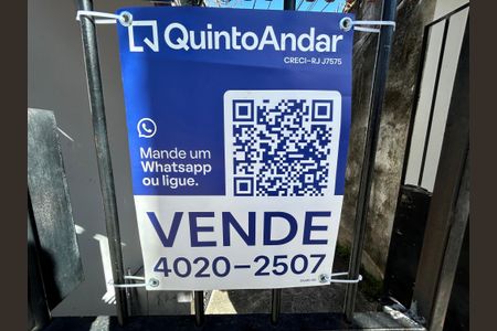 Casa à venda com 117m², 4 quartos e sem vagaZAHM-194