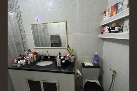 Casa à venda com 117m², 4 quartos e sem vagaBanheiro