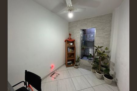 Casa à venda com 117m², 4 quartos e sem vagaSala