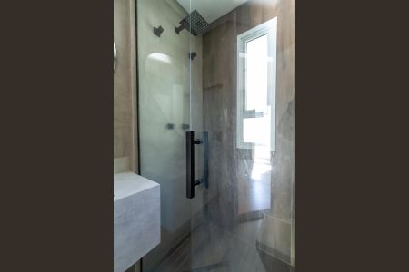 Apartamento à venda com 90m², 3 quartos e 2 vagas Apartamento à venda com 90m², 3 quartos e 2 vagasBanheiro da Suíte