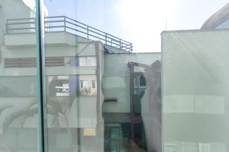 Apartamento à venda com 90m², 3 quartos e 2 vagas Apartamento à venda com 90m², 3 quartos e 2 vagasVista da Varanda
