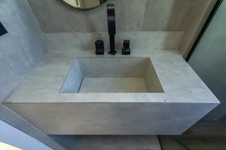 Apartamento à venda com 90m², 3 quartos e 2 vagas Apartamento à venda com 90m², 3 quartos e 2 vagasBanheiro da Suíte
