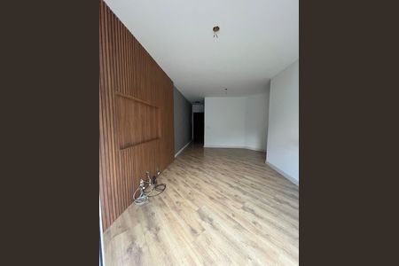Apartamento à venda com 90m², 3 quartos e 2 vagasSala
