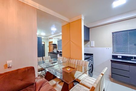 Apartamento à venda com 45m², 2 quartos e sem vagaSala