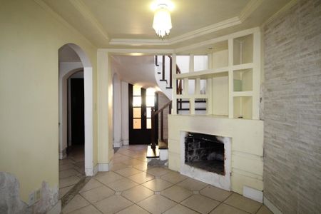 Casa para alugar com 160m², 3 quartos e 2 vagasSala