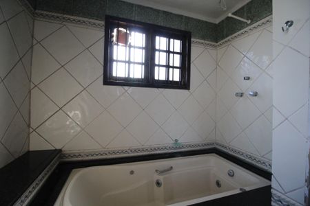 Casa para alugar com 160m², 3 quartos e 2 vagasBanheiro 2