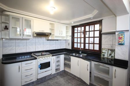 Casa para alugar com 160m², 3 quartos e 2 vagasCozinha