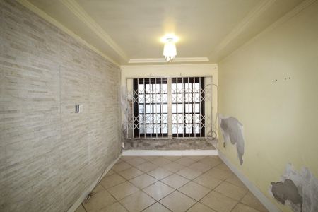 Sala de casa à venda com 3 quartos, 160m² em Costa E Silva, Porto Alegre