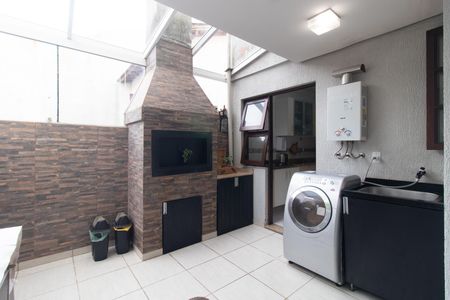 Casa à venda com 150m², 3 quartos e 1 vaga Casa à venda com 150m², 3 quartos e 1 vagaQuintal