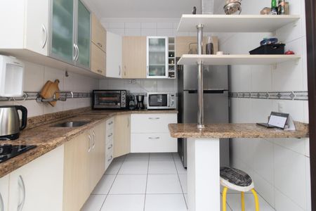 Casa à venda com 150m², 3 quartos e 1 vaga Casa à venda com 150m², 3 quartos e 1 vagaCozinha