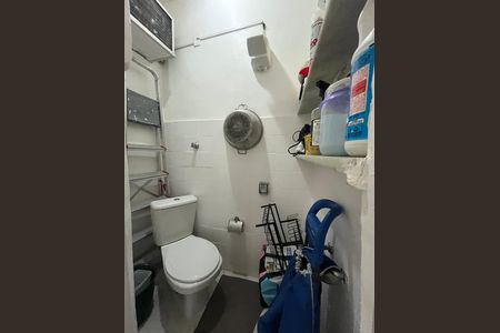 Apartamento para alugar com 100m², 3 quartos e 1 vaga Apartamento para alugar com 100m², 3 quartos e 1 vagaBanheiro de serviço