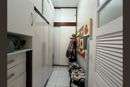 Apartamento para alugar com 100m², 3 quartos e 1 vaga Apartamento para alugar com 100m², 3 quartos e 1 vagaQuarto de Serviço
