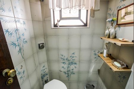 Casa para alugar com 380m², 3 quartos e 4 vagasLavabo