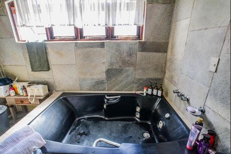 Casa para alugar com 380m², 3 quartos e 4 vagasBanheiro da Suíte 2