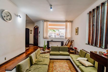 Sala 1 de casa para alugar com 3 quartos, 380m² em Santa Terezinha, Santo André