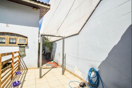 Casa para alugar com 380m², 3 quartos e 4 vagasQuintal