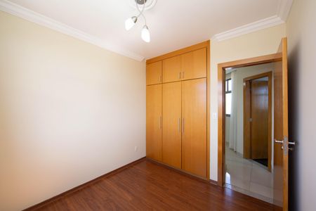 Apartamento à venda com 126m², 4 quartos e 2 vagas Apartamento à venda com 126m², 4 quartos e 2 vagasQUARTO3