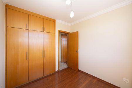 Apartamento à venda com 126m², 4 quartos e 2 vagas Apartamento à venda com 126m², 4 quartos e 2 vagasQUARTO3