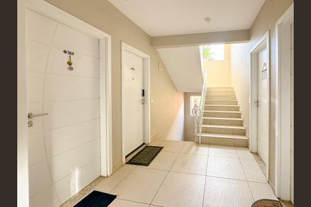 Apartamento para alugar com 70m², 2 quartos e 1 vagaHall de entrada