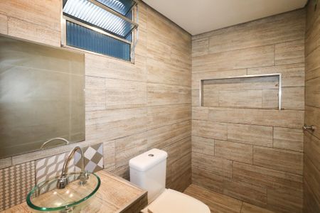 Casa para alugar com 150m², 3 quartos e sem vaga Casa para alugar com 150m², 3 quartos e sem vagaBanheiro da Suíte