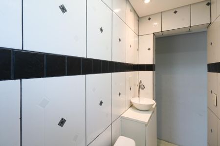 Casa para alugar com 150m², 3 quartos e sem vaga Casa para alugar com 150m², 3 quartos e sem vagaBanheiro social