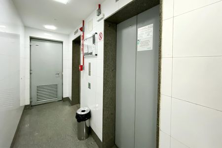 Studio à venda com 20m², 1 quarto e sem vagaElevadores