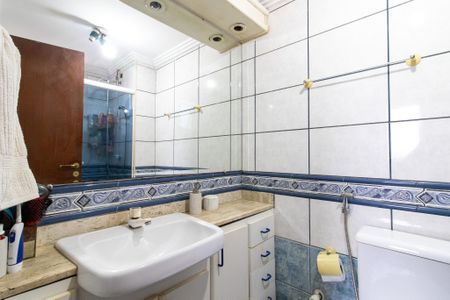 Apartamento à venda com 80m², 2 quartos e 1 vaga Apartamento à venda com 80m², 2 quartos e 1 vagaBanheiro da Suíte