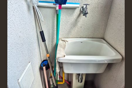 Varanda - Tanque de apartamento à venda com 1 quarto, 24m² em Centro Histórico de São Paulo, São Paulo