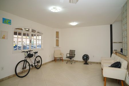 Casa de condomínio para alugar com 187m², 3 quartos e 3 vagas Casa de condomínio para alugar com 187m², 3 quartos e 3 vagasSala