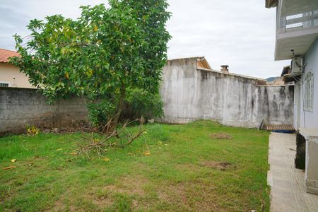 Casa de condomínio para alugar com 187m², 3 quartos e 3 vagas Casa de condomínio para alugar com 187m², 3 quartos e 3 vagasQuintal